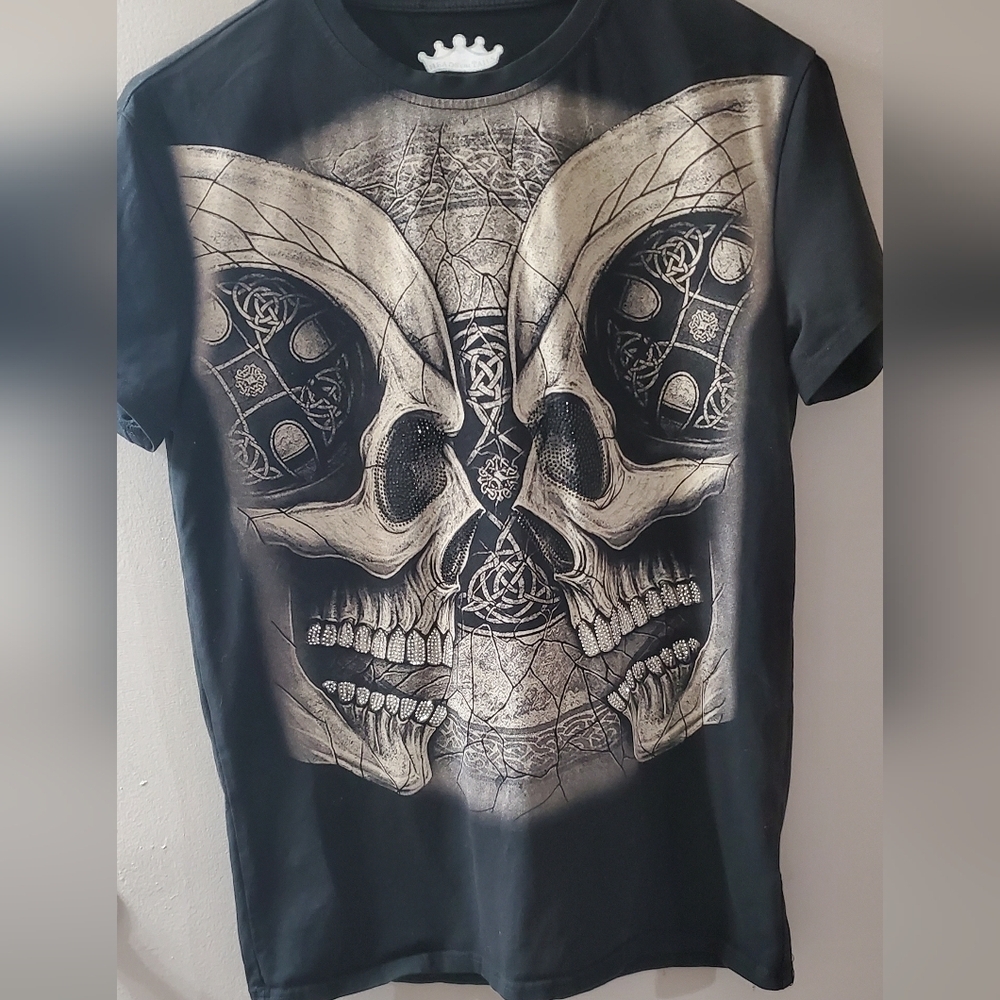 Heads Or Tails Vintage Y2k Black Skull Graphic Men's T-Shirt.